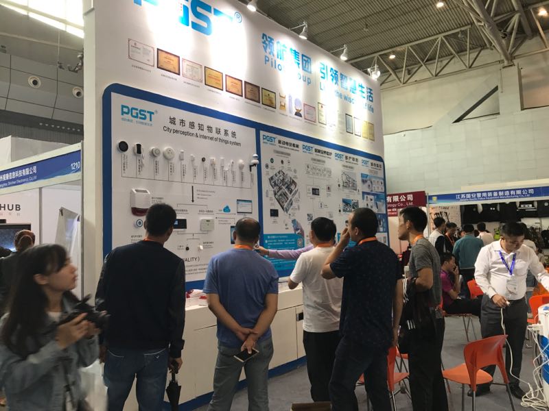 領(lǐng)航集團(tuán)強(qiáng)勢(shì)登陸2017中國(guó)-亞歐安防博覽會(huì)