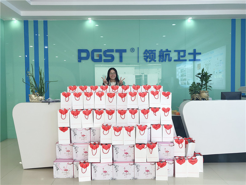 三八婦女節(jié)，領(lǐng)航集團為全體女員工發(fā)放溫馨福利(圖2)